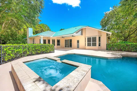 $1,500,000 | 7087 155th Place North, Palm Beach Gardens, FL 33418