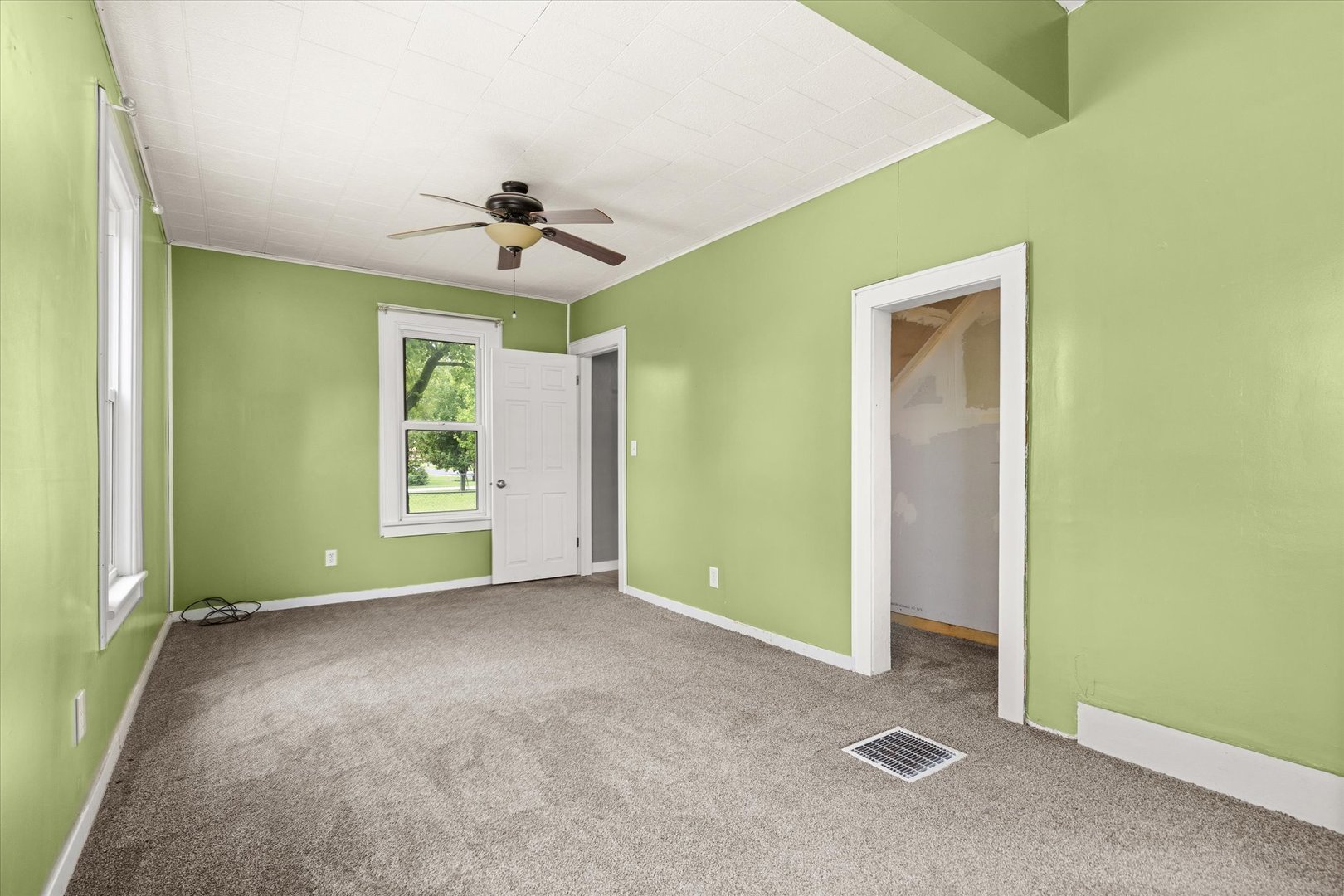 1609 Hawthorne Road Streator, IL 61364 - Photo 13 of 36