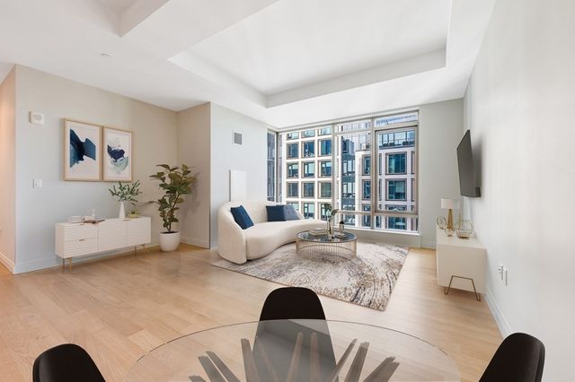 $2,350,000 | 135 Seaport Boulevard, Unit 1801, Boston, MA 02210