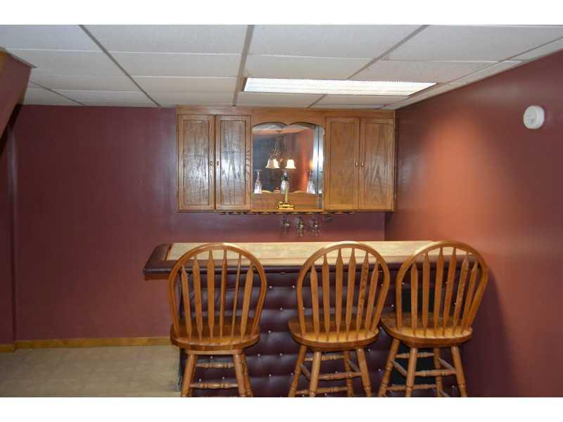 4435 New Carlisle Springfield, OH 45504 - Photo 15 of 25