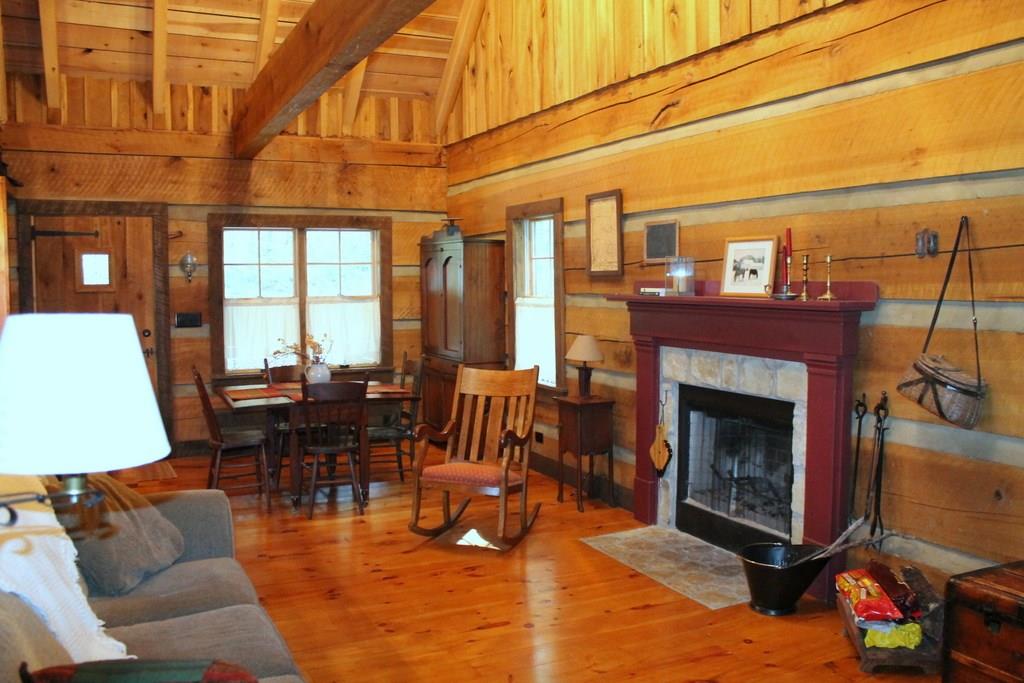 1786 Timber Crest Road Nashville, IN 47448 - Photo 3 of 23 Gallery Image 3