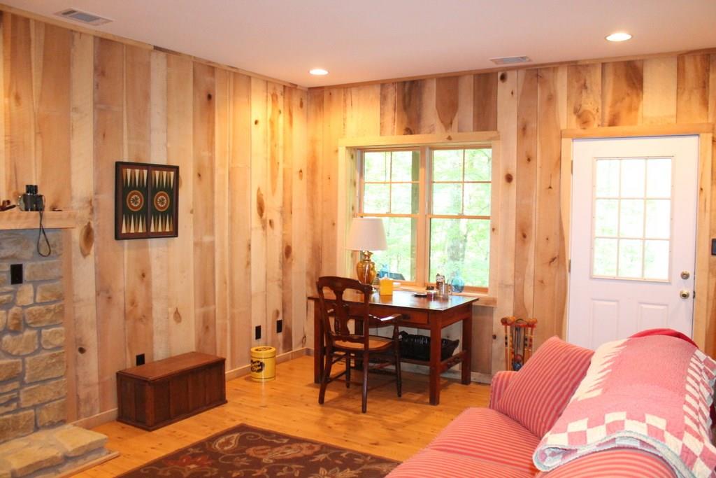 1786 Timber Crest Road Nashville, IN 47448 - Photo 9 of 23 Gallery Image 9