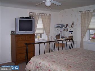 449 Maplewood Road Springfield, PA 19064 - Photo 8 of 12 Bedroom - Main