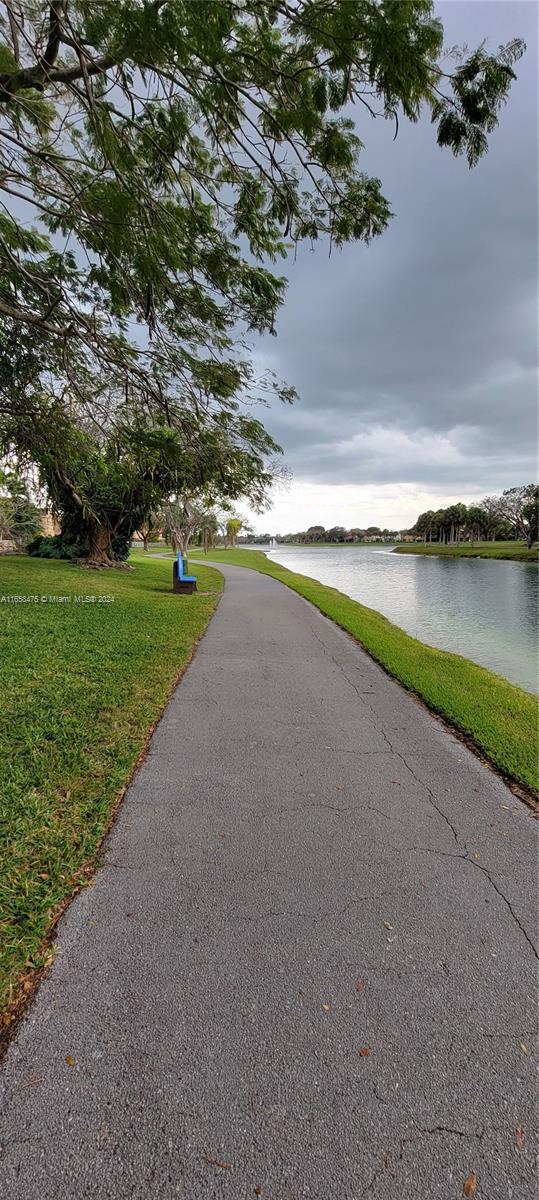 14918 Southwest 104th Street Miami, FL 33196 - Photo 12 of 25