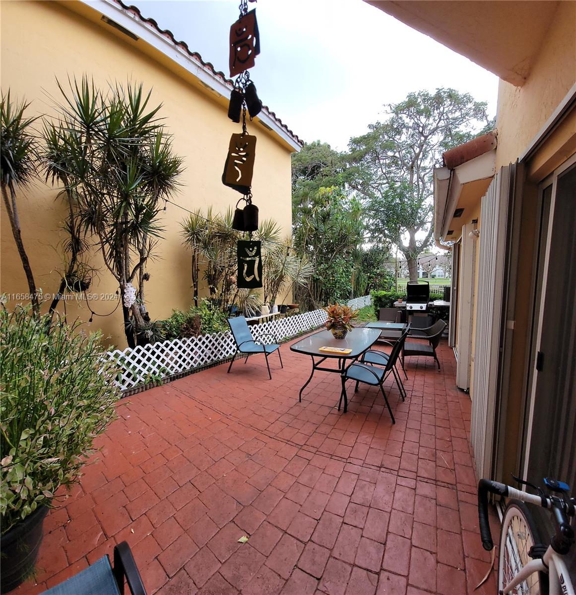 14918 Southwest 104th Street Miami, FL 33196 - Photo 3 of 25