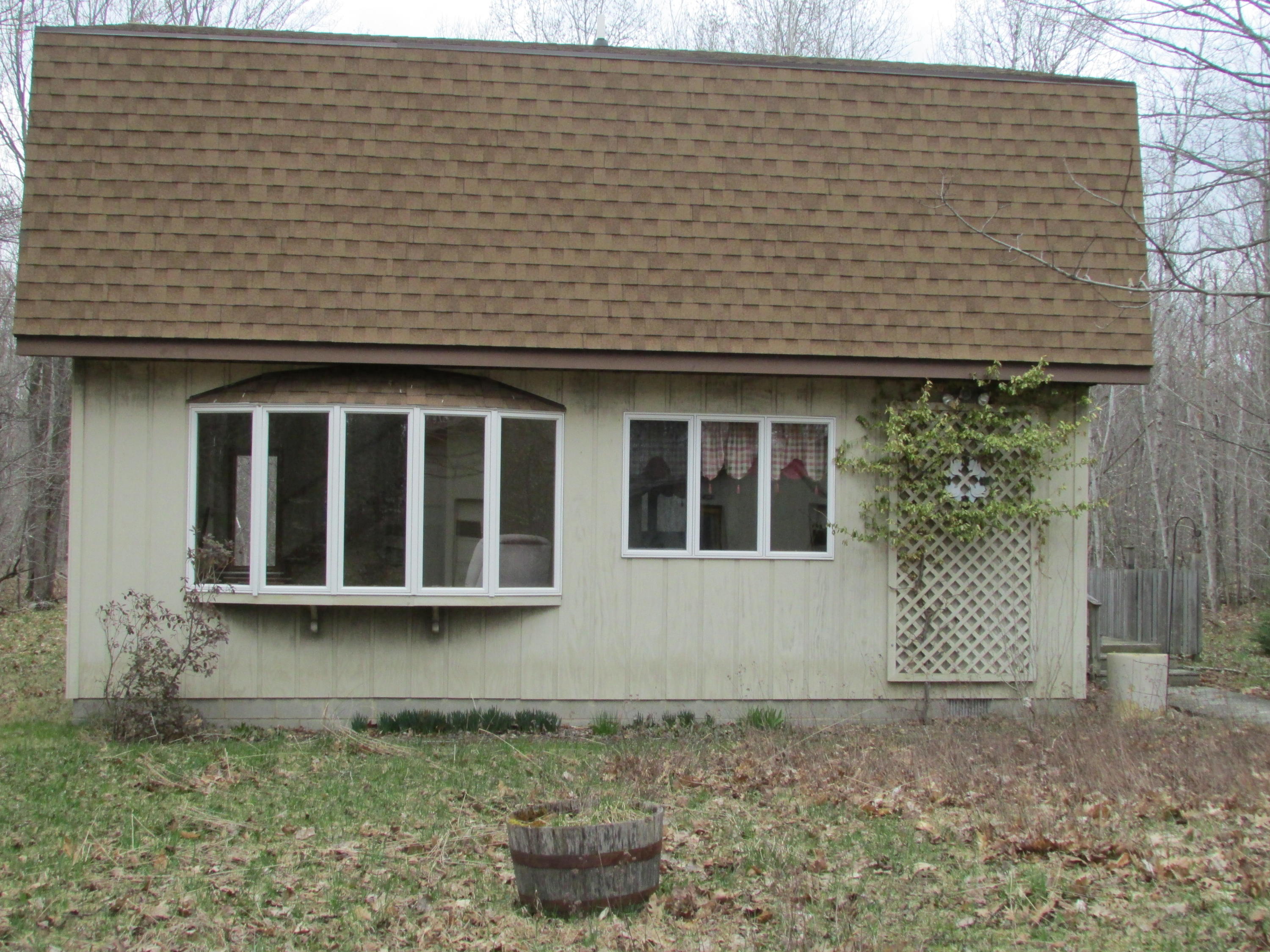 5131 Long Lake Road Cheboygan, MI 49721 - Photo 8 of 11 Gallery Image 8