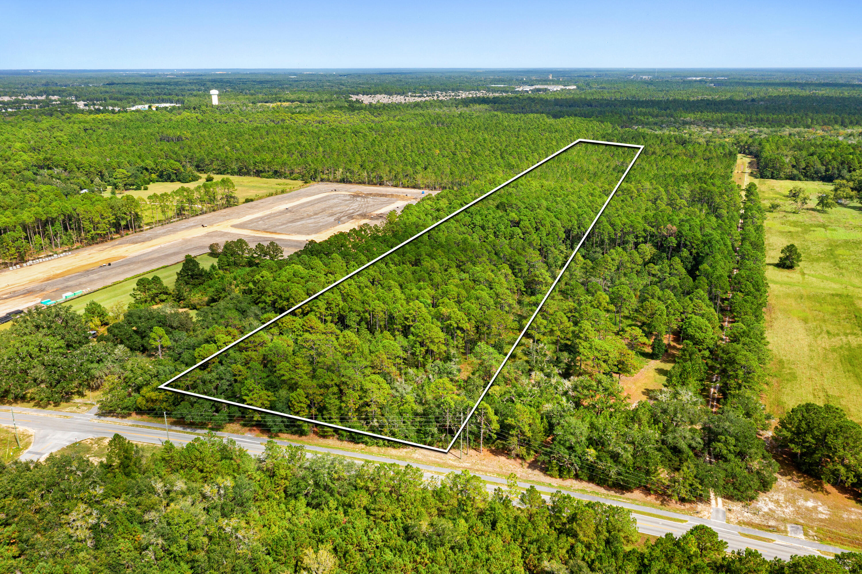 0 County Highway 83A West Freeport, FL 32439 - Photo 2 of 25 a view of a tennis court