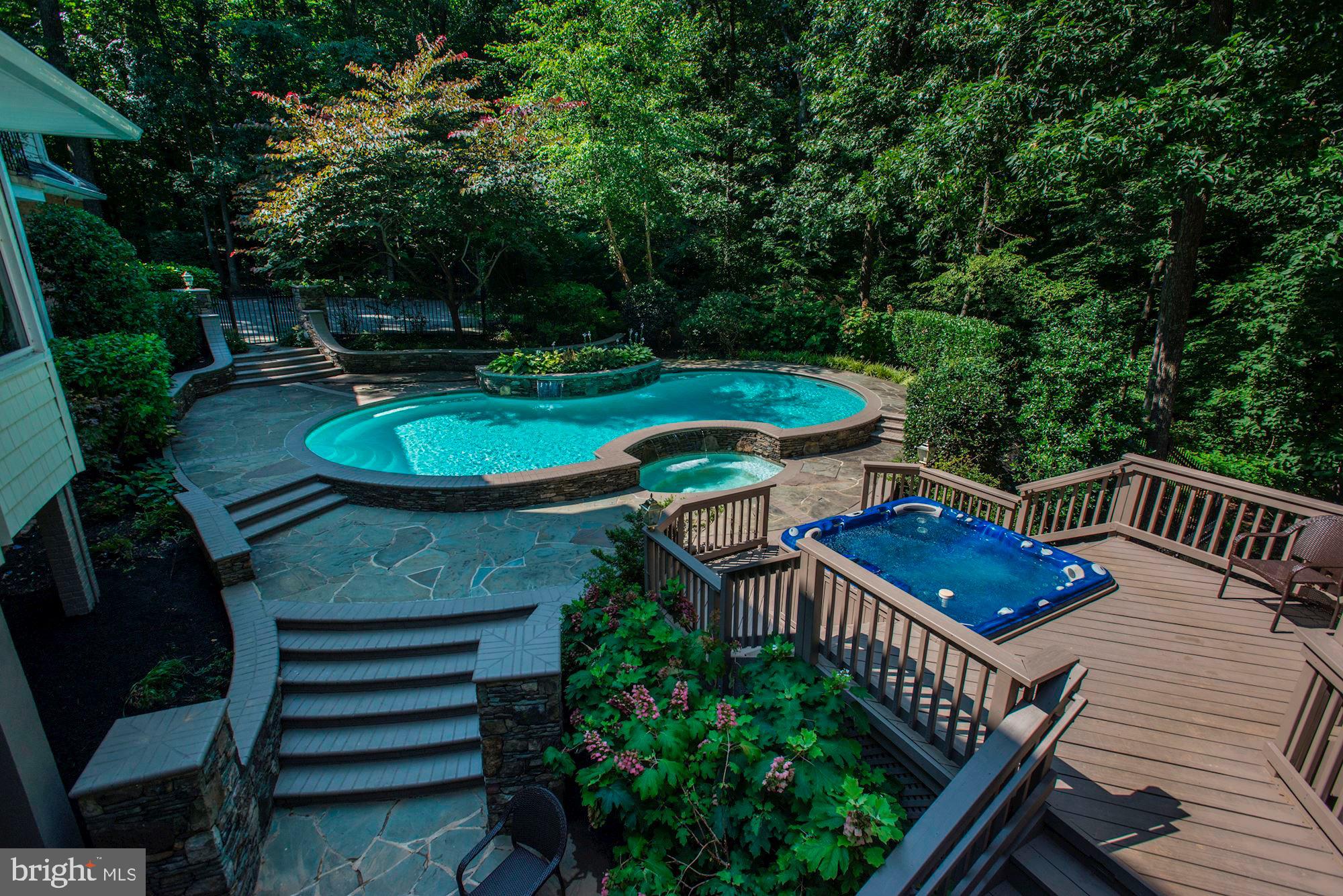 312 Runner Road Great Falls, VA 22066 - Photo 27 of 35 rear exterior amenities