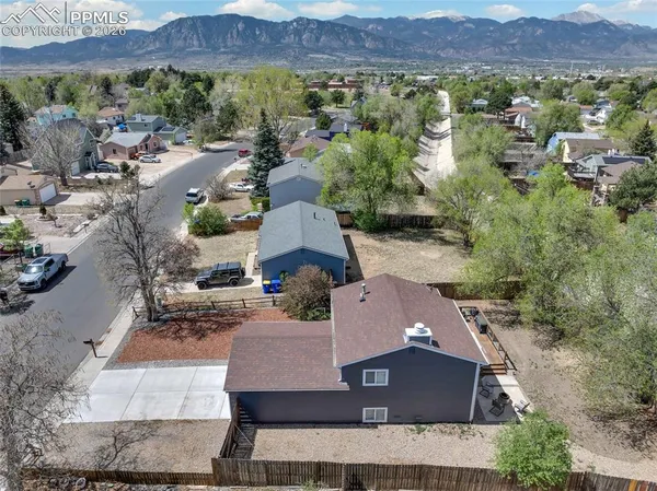 $375,000 | 3265 Foxridge Drive, Colorado Springs, CO 80916