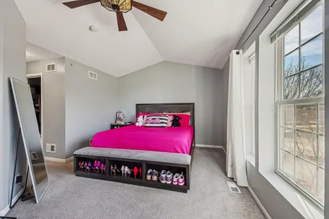 $385,000 | 906 Elizabeth Drive, Streamwood, IL 60107