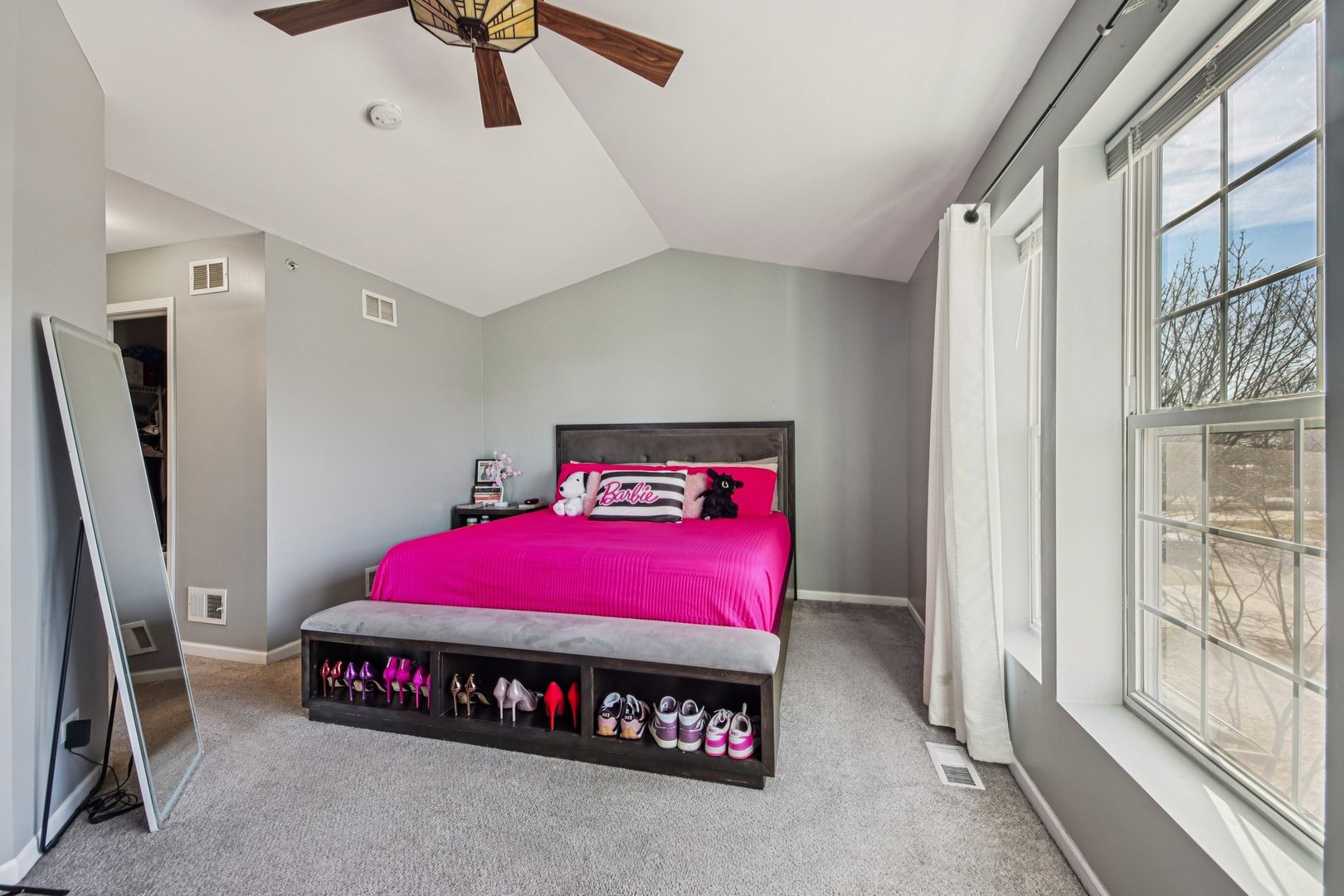 906 Elizabeth Drive Streamwood, IL 60107 - Photo 11 of 32