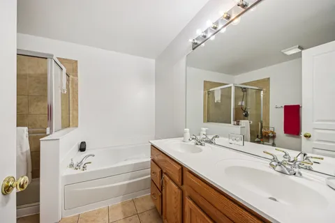 $385,000 | 906 Elizabeth Drive, Streamwood, IL 60107