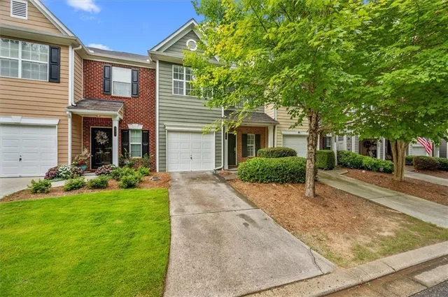 $1,800 | 220 Magnolia Leaf Drive, Woodstock, GA 30188