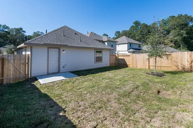 $1,815 | 2521 North Lina Court, Conroe, TX 77301