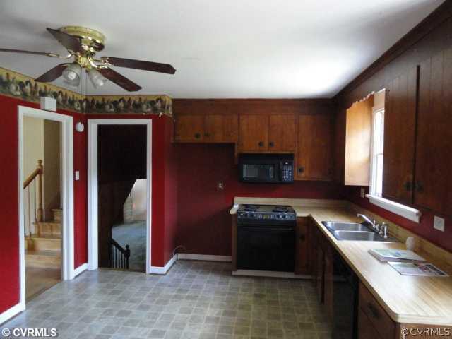 9211 Brundidge Road North Chesterfield, VA 23236 - Photo 5 of 12 Kitchen