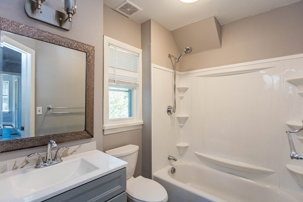 11 Doane Avenue Beverly, MA 01915 - Photo 23 of 33