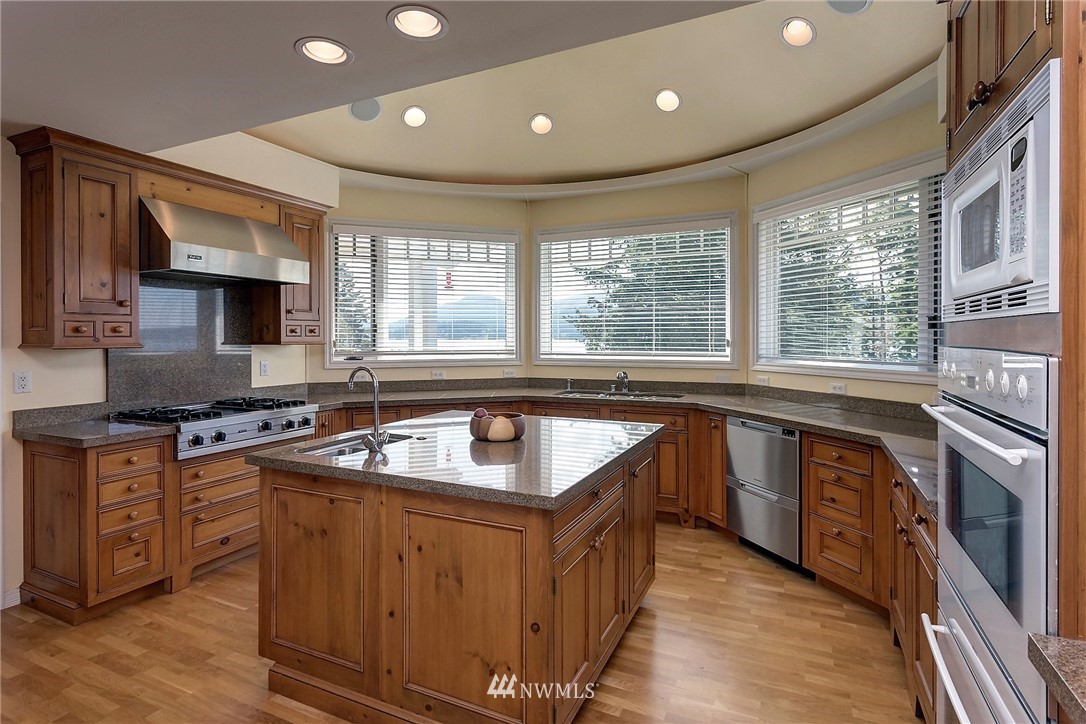 2730 North Shore Road Bellingham, WA 98226 - Photo 12 of 25 Gallery Image 12