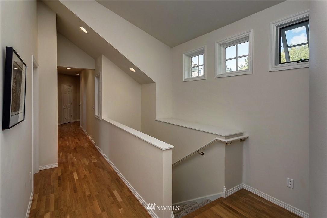 2730 North Shore Road Bellingham, WA 98226 - Photo 18 of 25 Gallery Image 18
