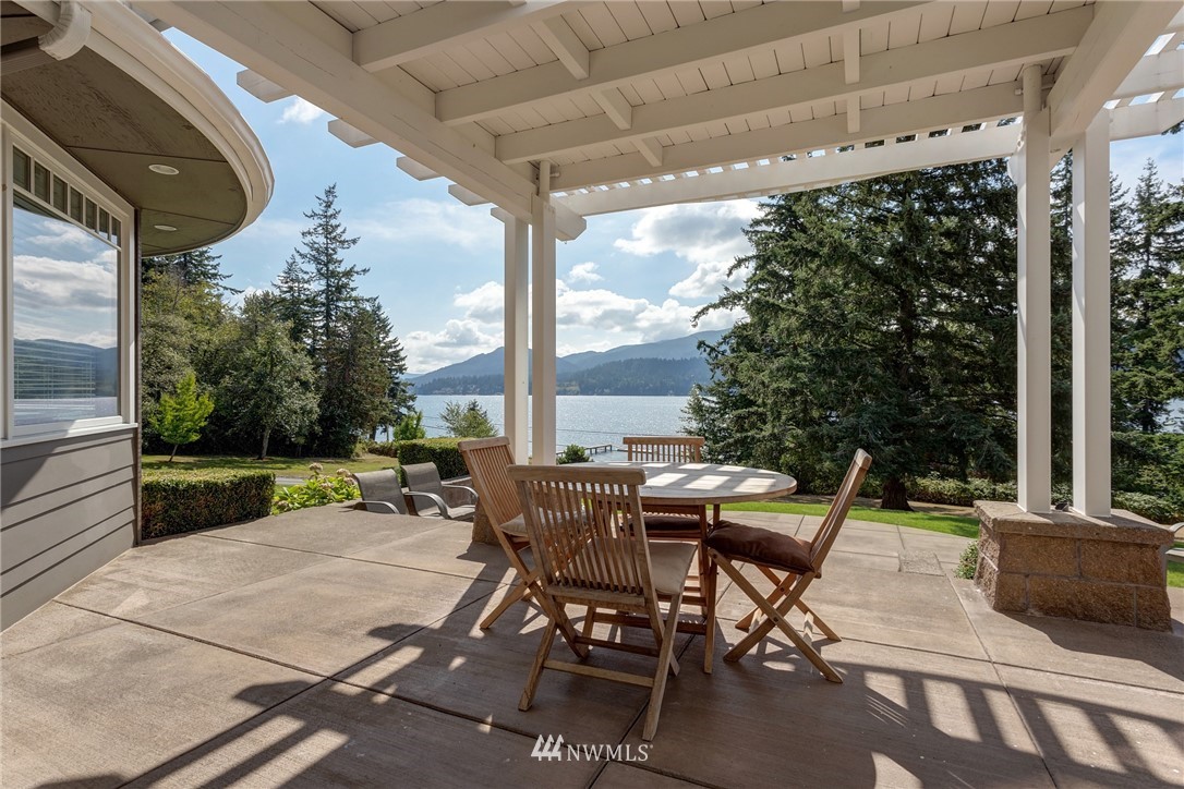 2730 North Shore Road Bellingham, WA 98226 - Photo 3 of 25 Gallery Image 3