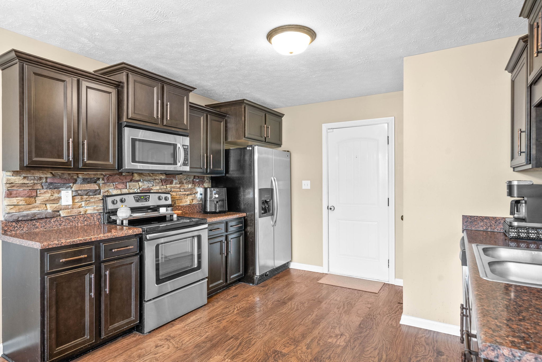 3718 Suiter Road Clarksville, TN 37040 - Photo 11 of 31