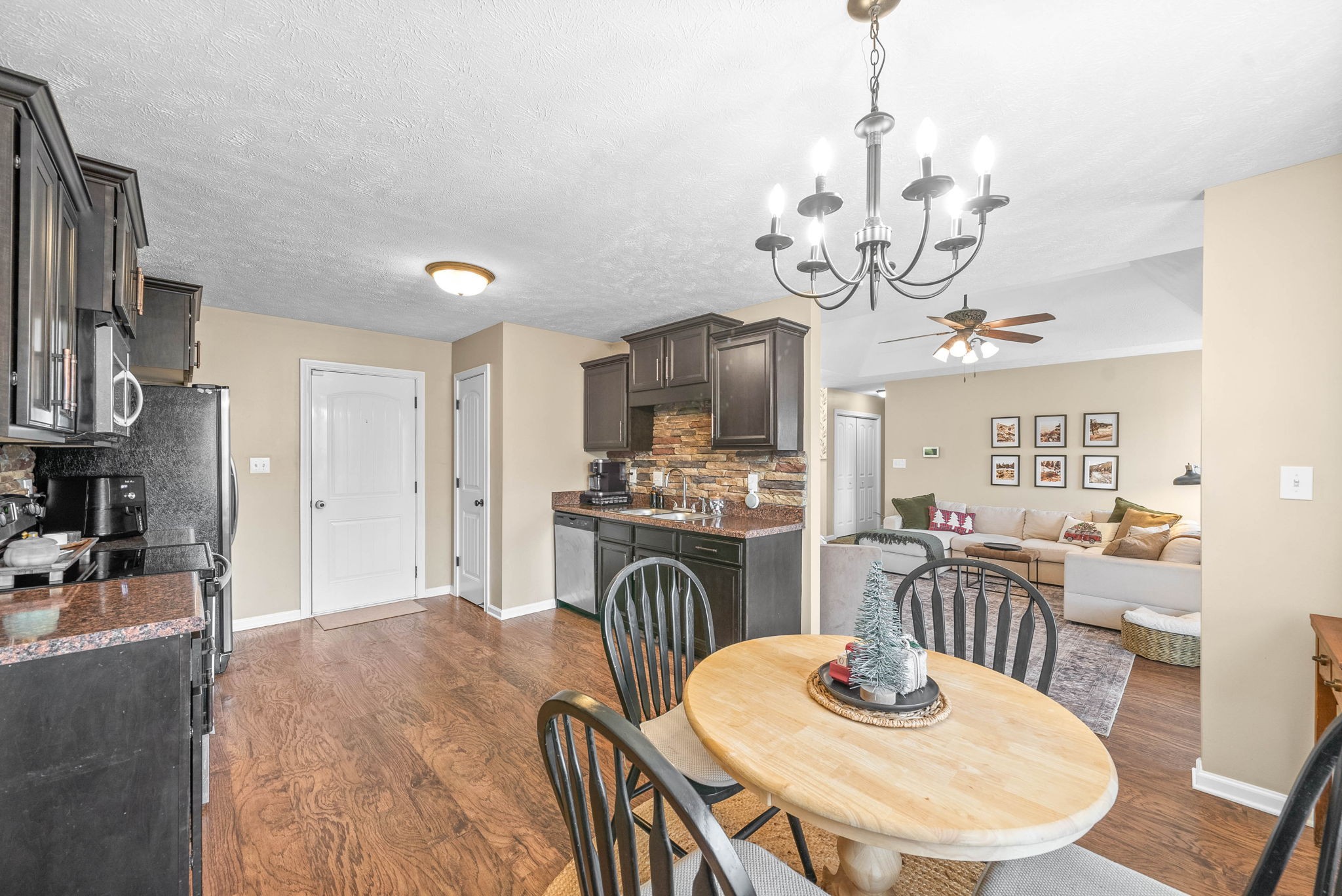 3718 Suiter Road Clarksville, TN 37040 - Photo 10 of 31