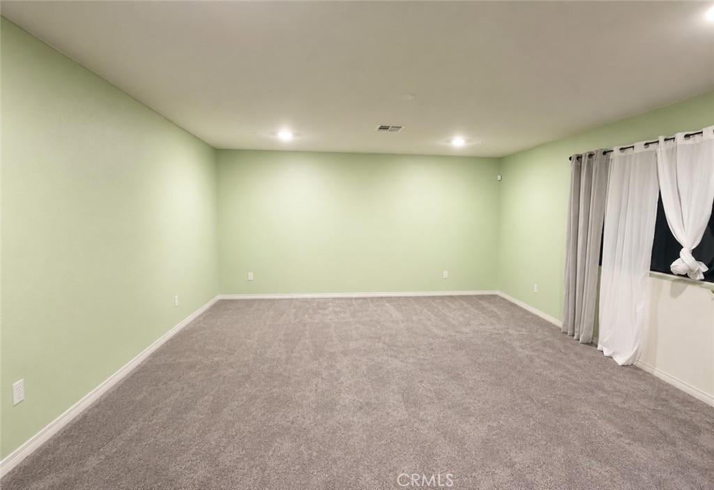 32190 Rambling Court Winchester, CA 92596 - Photo 5 of 18
