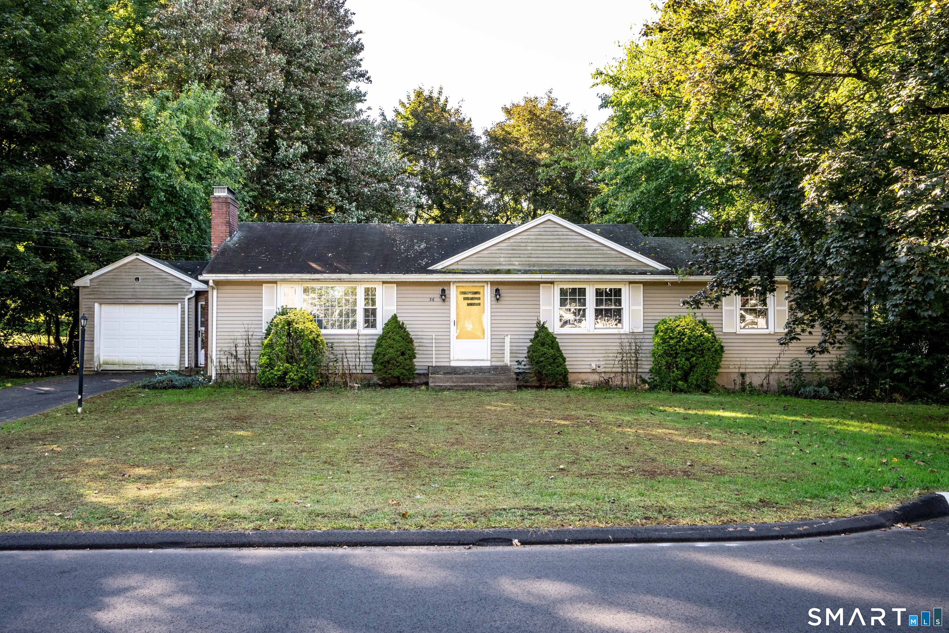36 Mildrum Road Berlin, CT 06037 - Photo 2 of 35 Gallery Image 2