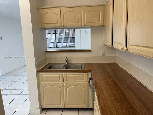 $1,750 | 2632 Riverside Drive, Unit 2632, Coral Springs, FL 33065