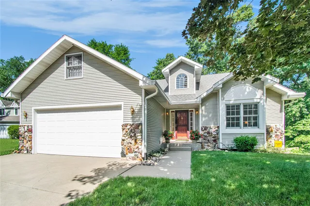 $399,000 | 11276 Bridlewood Trail, Berrien Springs, MI 49103