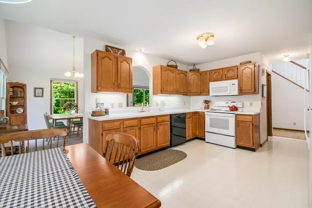 $399,000 | 11276 Bridlewood Trail, Berrien Springs, MI 49103