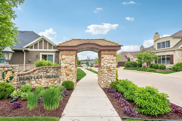 $799,000 | 9066 Paddington Parkway, Verona, WI 53593