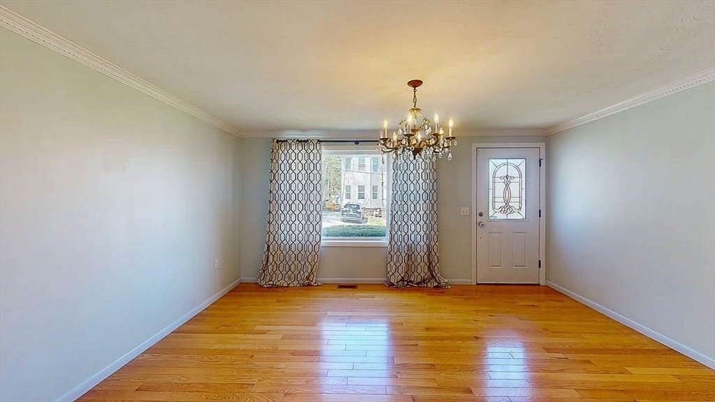 4 Alder Street Worcester, MA 01606 - Photo 10 of 40