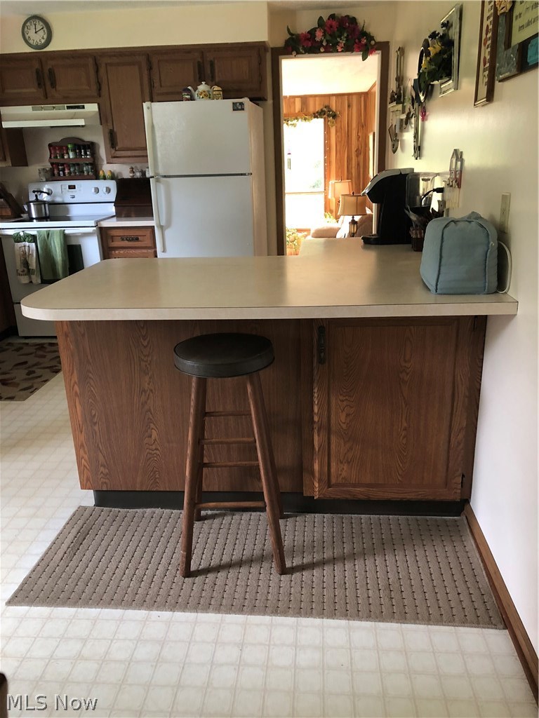 6711 Ballash Road Medina, OH 44256 - Photo 10 of 23 complete with breakfast bar area!