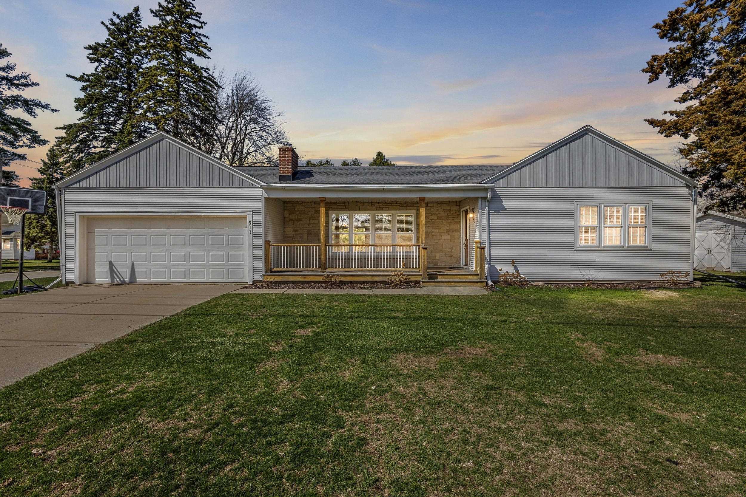 311 East Cedar Street Pulaski, WI 54162 - Photo 2 of 63