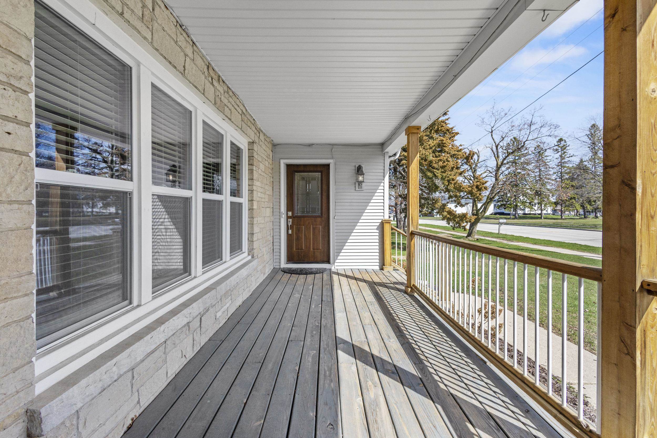 311 East Cedar Street Pulaski, WI 54162 - Photo 5 of 63