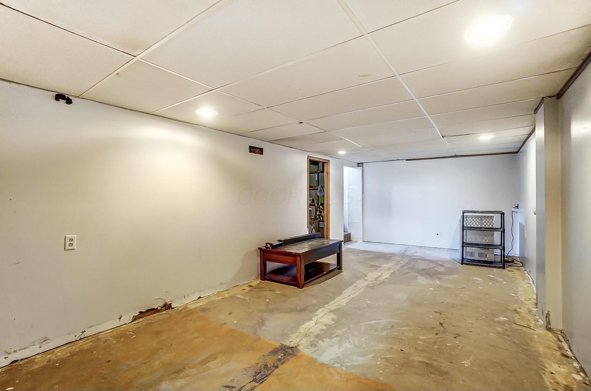5045 Lee Road South Bloomfield, OH 43103 - Photo 20 of 33 tempImagec8t45Z