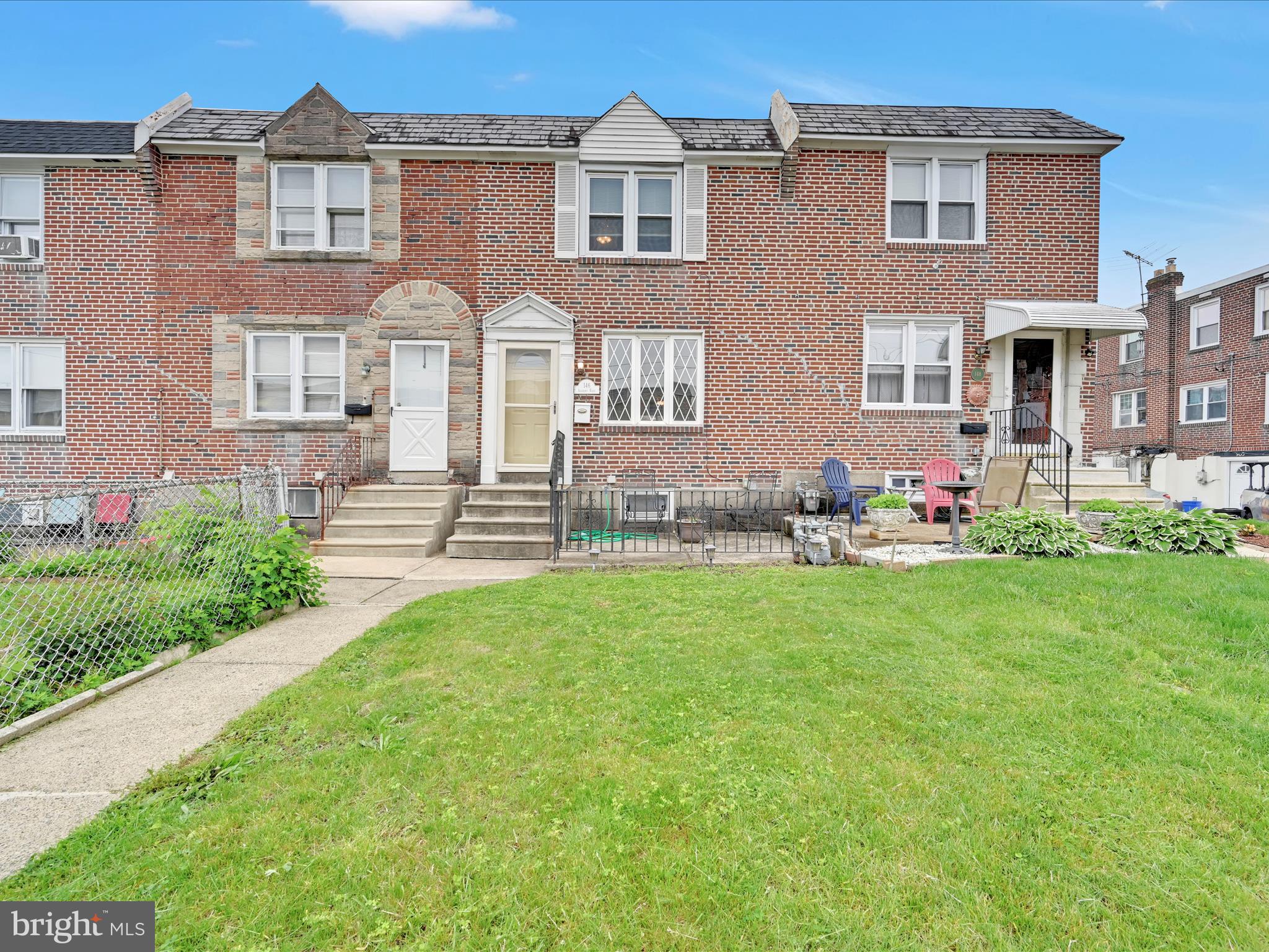 146 Academy Road Clifton Heights, PA 19018 - Photo 5 of 28 Front