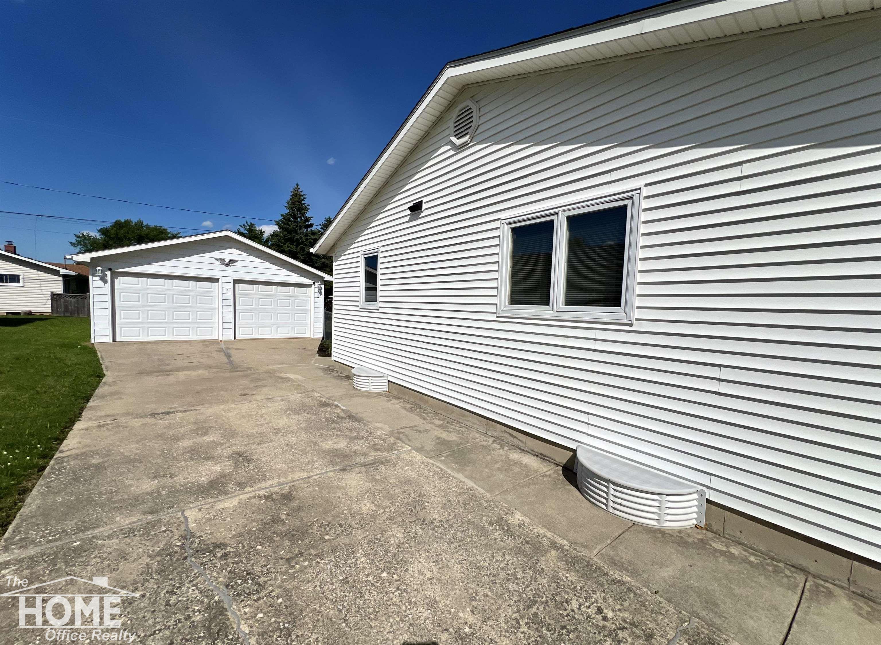 809 Moore Street Owosso, MI 48867 - Photo 25 of 43