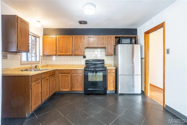 $200,000 | 9855 Ione Lane, St. Louis, MO 63123