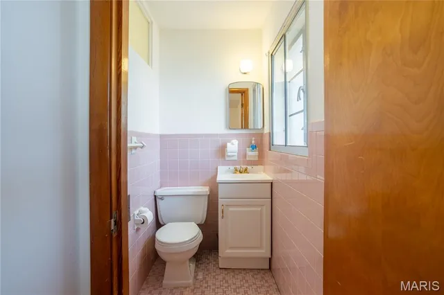 $200,000 | 9855 Ione Lane, St. Louis, MO 63123