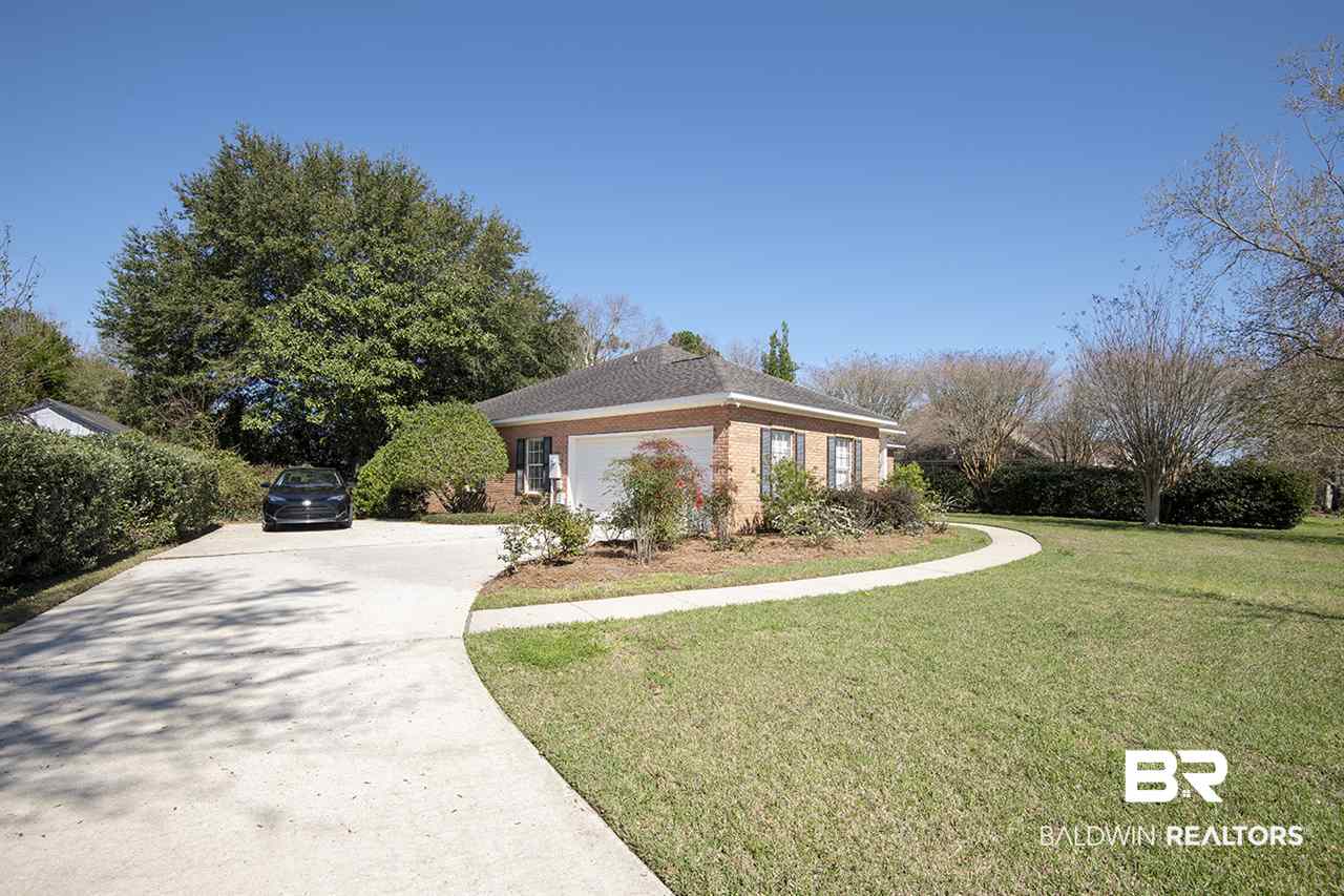 205 Hawthorne Circle Fairhope, AL 36532 - Photo 4 of 28