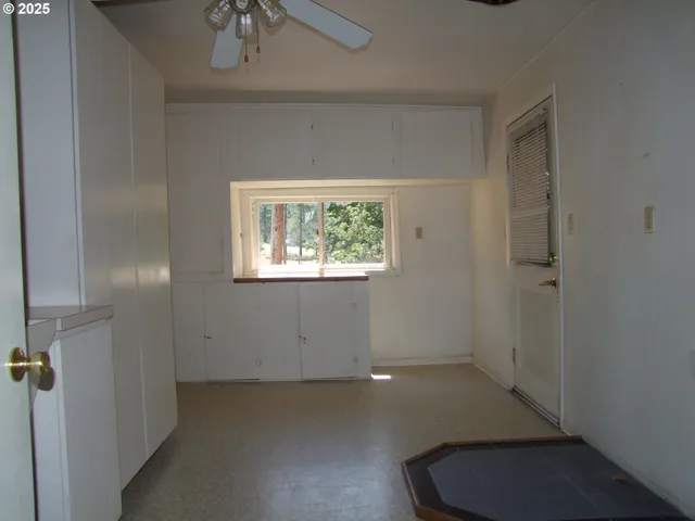 $369,500 | 4623 South Myrtle Road, Myrtle Creek, OR 97457