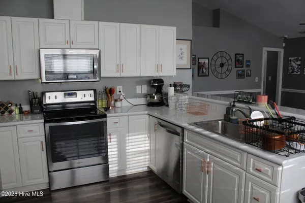 $2,050 | 110 Jubilee Place, New Bern, NC 28560