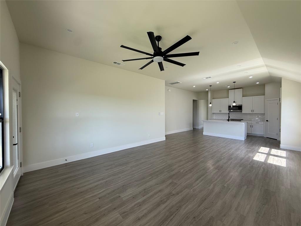 209 Reliance Road Godley, TX 76044 - Photo 8 of 19 Gallery Image 8