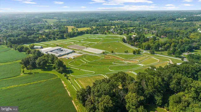 $3,995,000 | 400 North Guernsey Road, West Grove, PA 19390