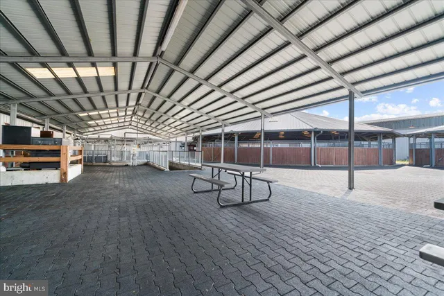 $3,995,000 | 400 North Guernsey Road, West Grove, PA 19390