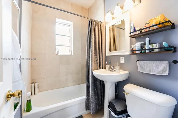 $1,850 | 1227 Euclid Avenue, Unit 8, Miami Beach, FL 33139