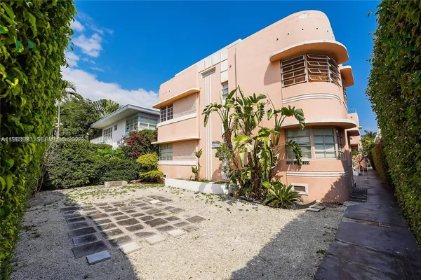 $1,850 | 1227 Euclid Avenue, Unit 8, Miami Beach, FL 33139