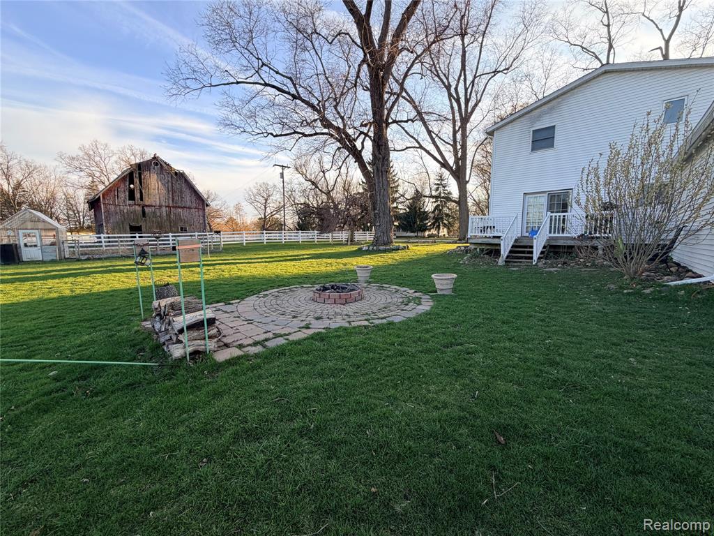 6038 Byron Road Howell, MI 48855 - Photo 7 of 24