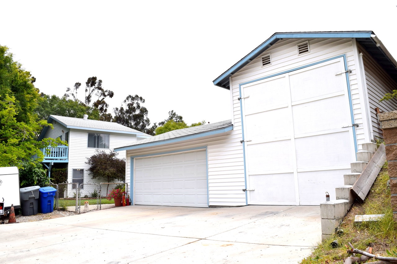 12211 Holland Road Poway, CA 92064 - Photo 4 of 25